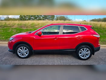 Used Nissan Qashqai 2016 for sale - 79700637: Photo