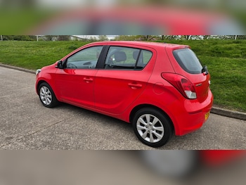 Used Hyundai i20 2013 for sale - 78089122: Photo