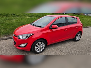 Used Hyundai i20 2013 for sale - 78089122: Photo