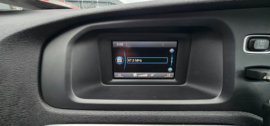 Used Volvo V40 2016 for sale - 76966998: Photo 23