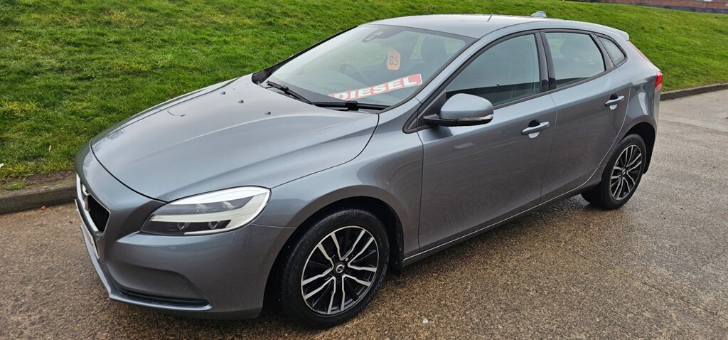 Used Volvo V40 2016 for sale - 76966998: Photo 4