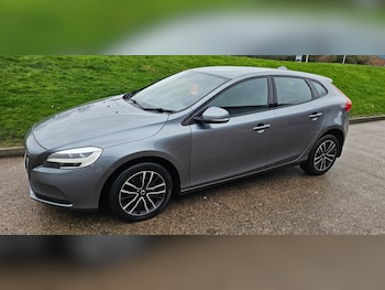 Used Volvo V40 2016 for sale - 76966998: Photo