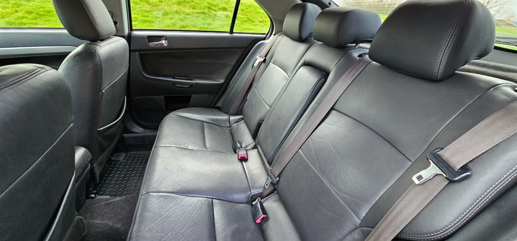 Used Mitsubishi Lancer 2010 for sale - 77435368: Photo 8