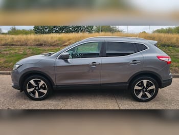 Used Nissan Qashqai 2015 for sale - 79629729: Photo