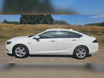 Used Vauxhall Insignia 2017 for sale - 79008116: Photo