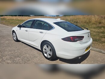 Used Vauxhall Insignia 2017 for sale - 79008116: Photo