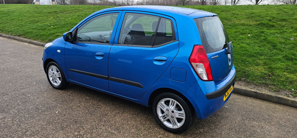 Used Hyundai i10 2010 for sale - 77047918: Photo 2