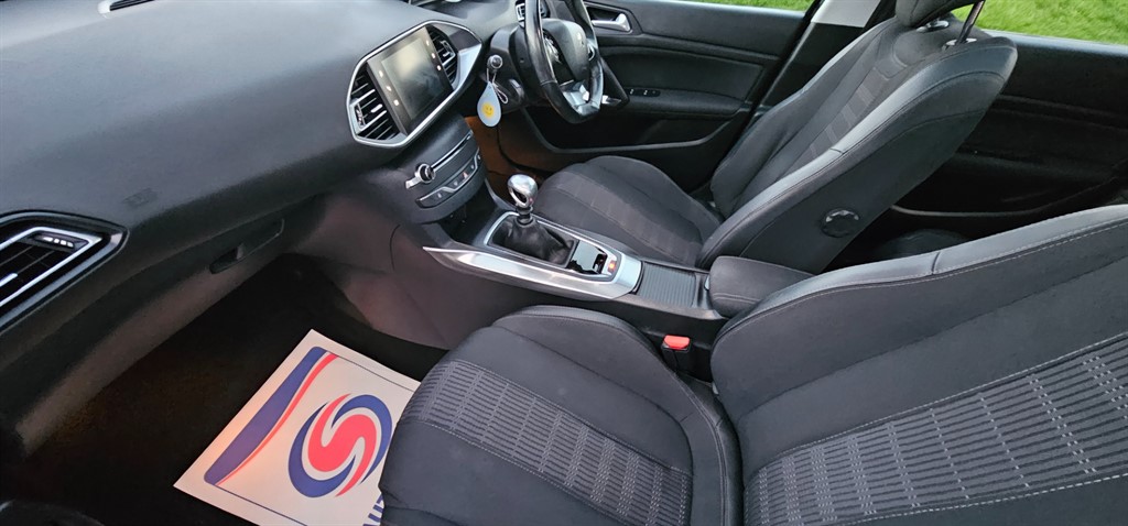 Used Peugeot 308 2018 for sale - 76628590: Photo 12