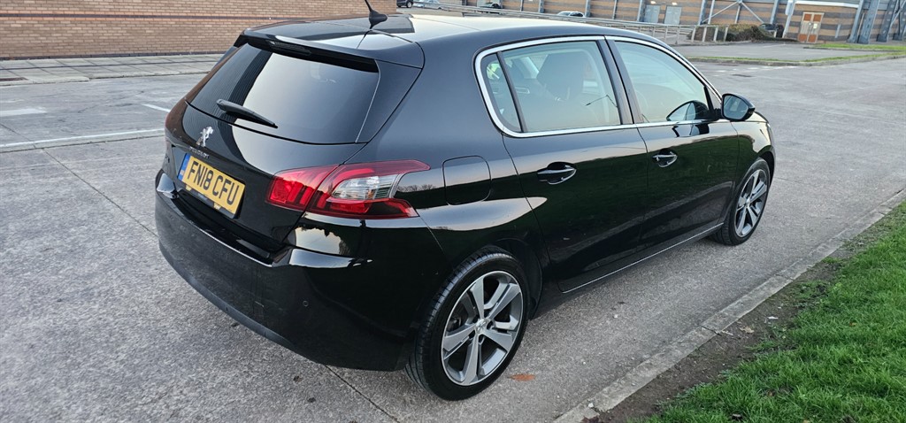 Used Peugeot 308 2018 for sale - 76628590: Photo 6