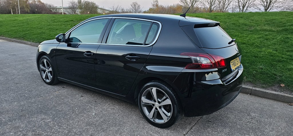 Used Peugeot 308 2018 for sale - 76628590: Photo 8