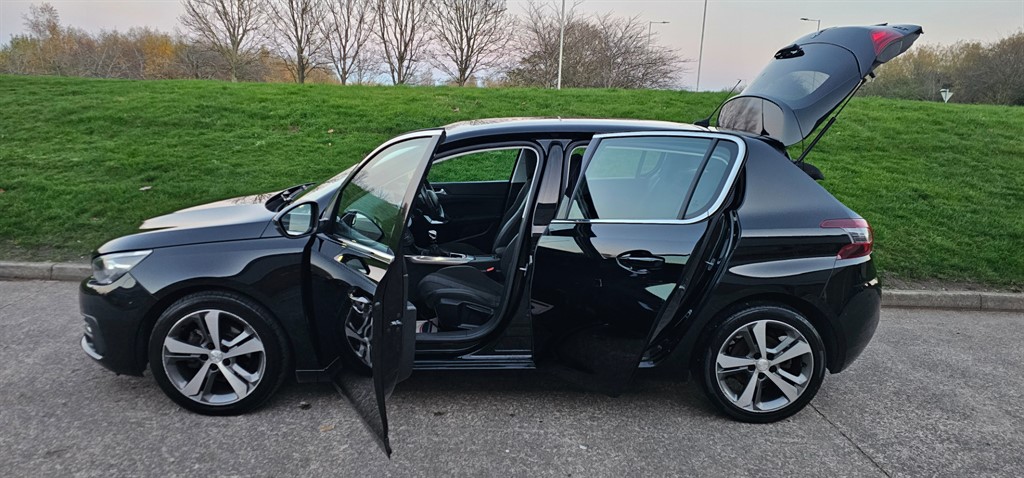 Used Peugeot 308 2018 for sale - 76628590: Photo 9