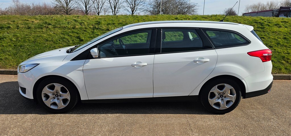 Used Ford Focus 2015 for sale - 76628599: Photo 1