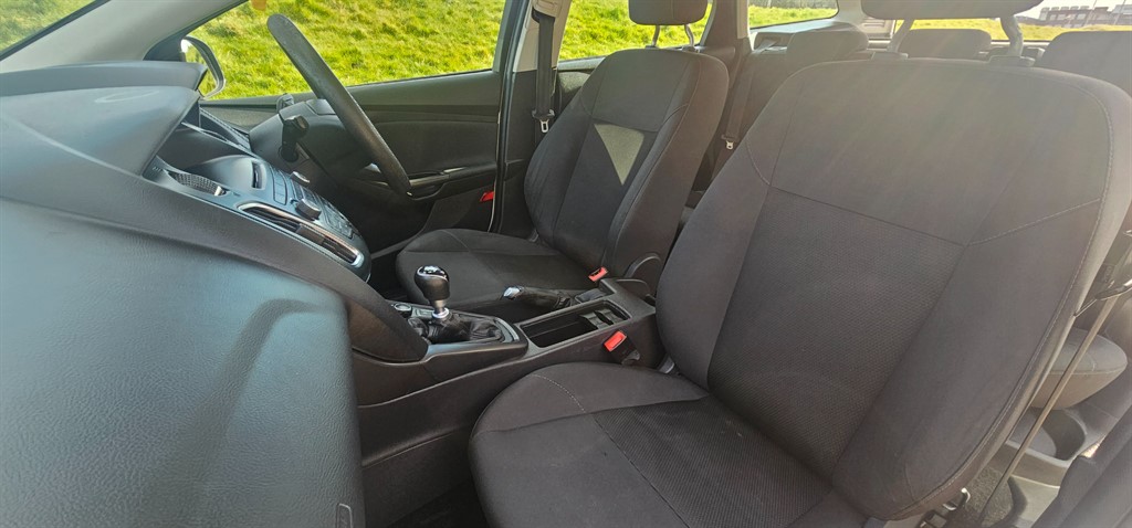 Used Ford Focus 2015 for sale - 76628599: Photo 12