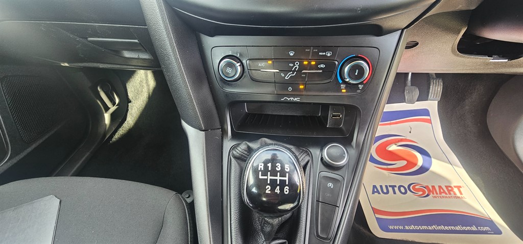 Used Ford Focus 2015 for sale - 76628599: Photo 19