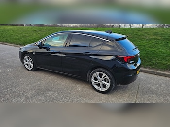 Used Vauxhall Astra 2017 for sale - 77043145: Photo