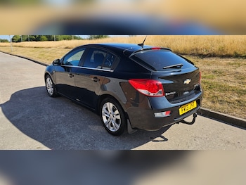 Used Chevrolet Cruze 2013 for sale - 79196059: Photo