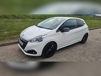 Used Peugeot 208 2017 for sale - 78270432: Photo