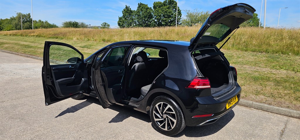 Used Volkswagen Golf 2019 for sale - 76628523: Photo 10