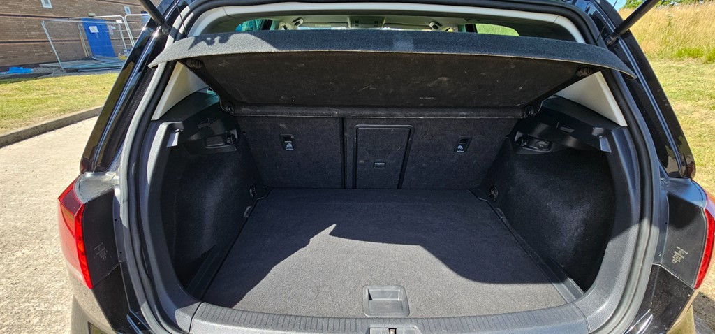 Used Volkswagen Golf 2019 for sale - 76628523: Photo 14