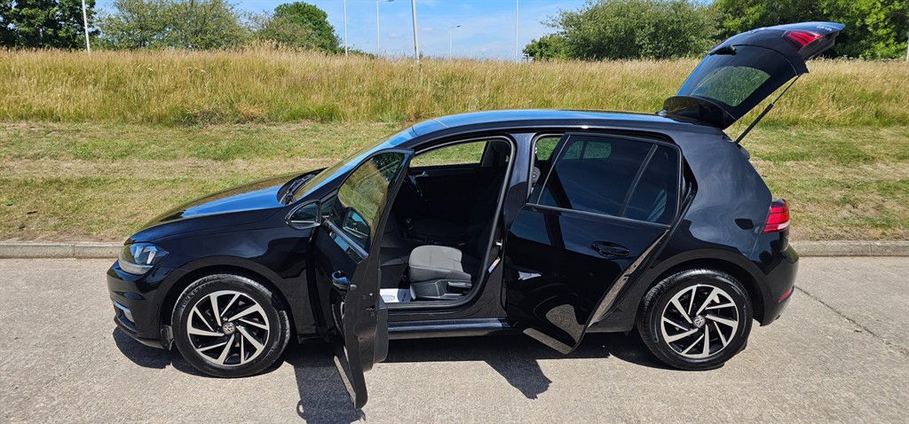 Used Volkswagen Golf 2019 for sale - 76628523: Photo 9