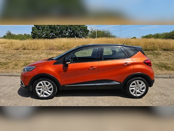 Used Renault Captur 2015 for sale - 79160316: Photo