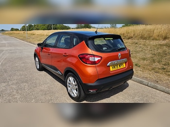 Used Renault Captur 2015 for sale - 79160316: Photo
