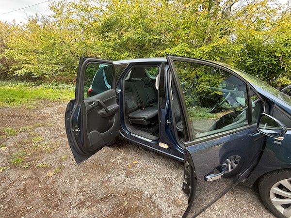 Used Vauxhall Meriva 2012 for sale - 76231124: Photo 9