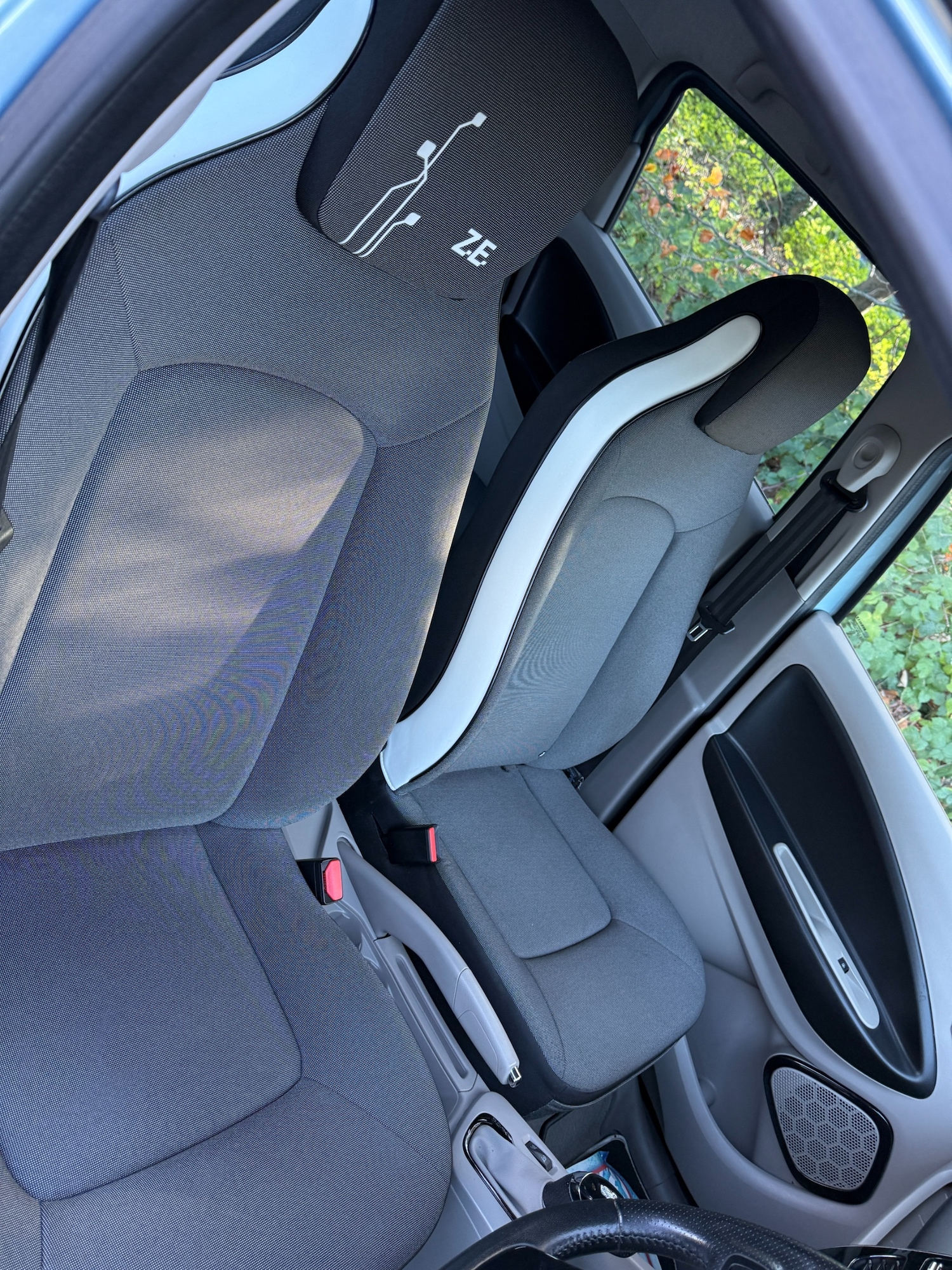 Used Renault Zoe 2015 for sale - 76638716: Photo 10