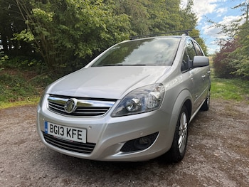 2013 (13) - 1.6i [115] Design Nav 5dr