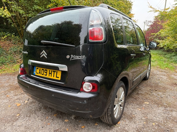 Used Citroen C3 Picasso 2009 for sale - 76281468: Photo 5