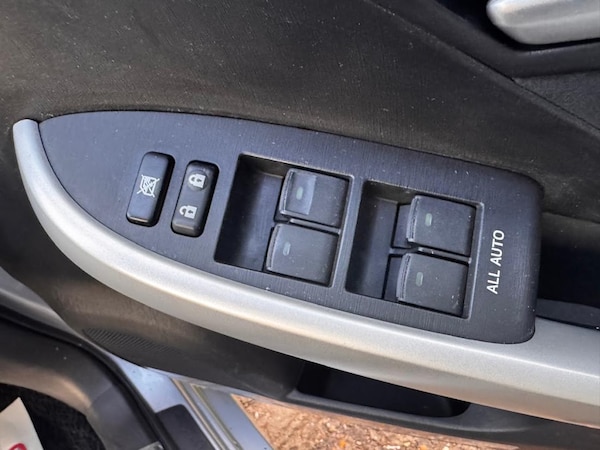 Used Toyota Prius 2012 for sale - 75746779: Photo 26