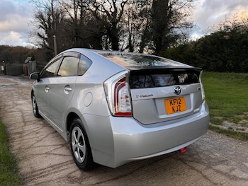 Used Toyota Prius  for sale - 75746779: Photo