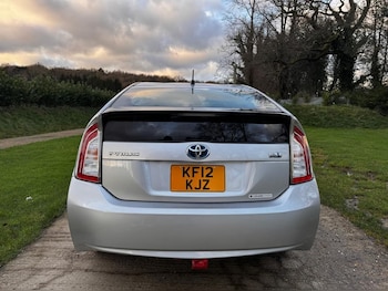 Used Toyota Prius  for sale - 75746779: Photo