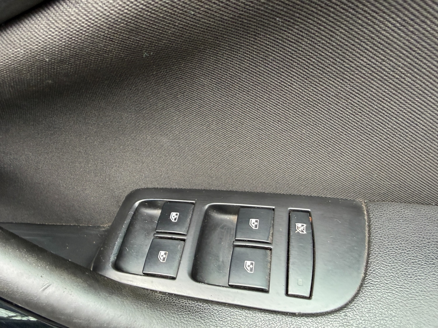 Used Vauxhall Zafira 2015 for sale - 77640600: Photo 24