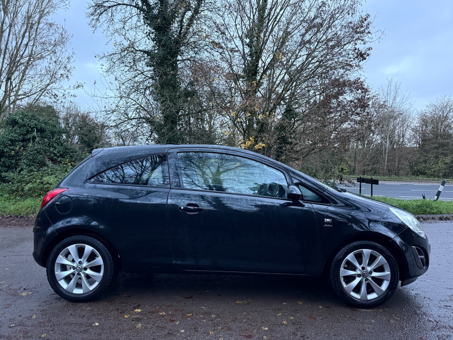 Used Vauxhall Corsa 2012 for sale - 76895084: Photo 3