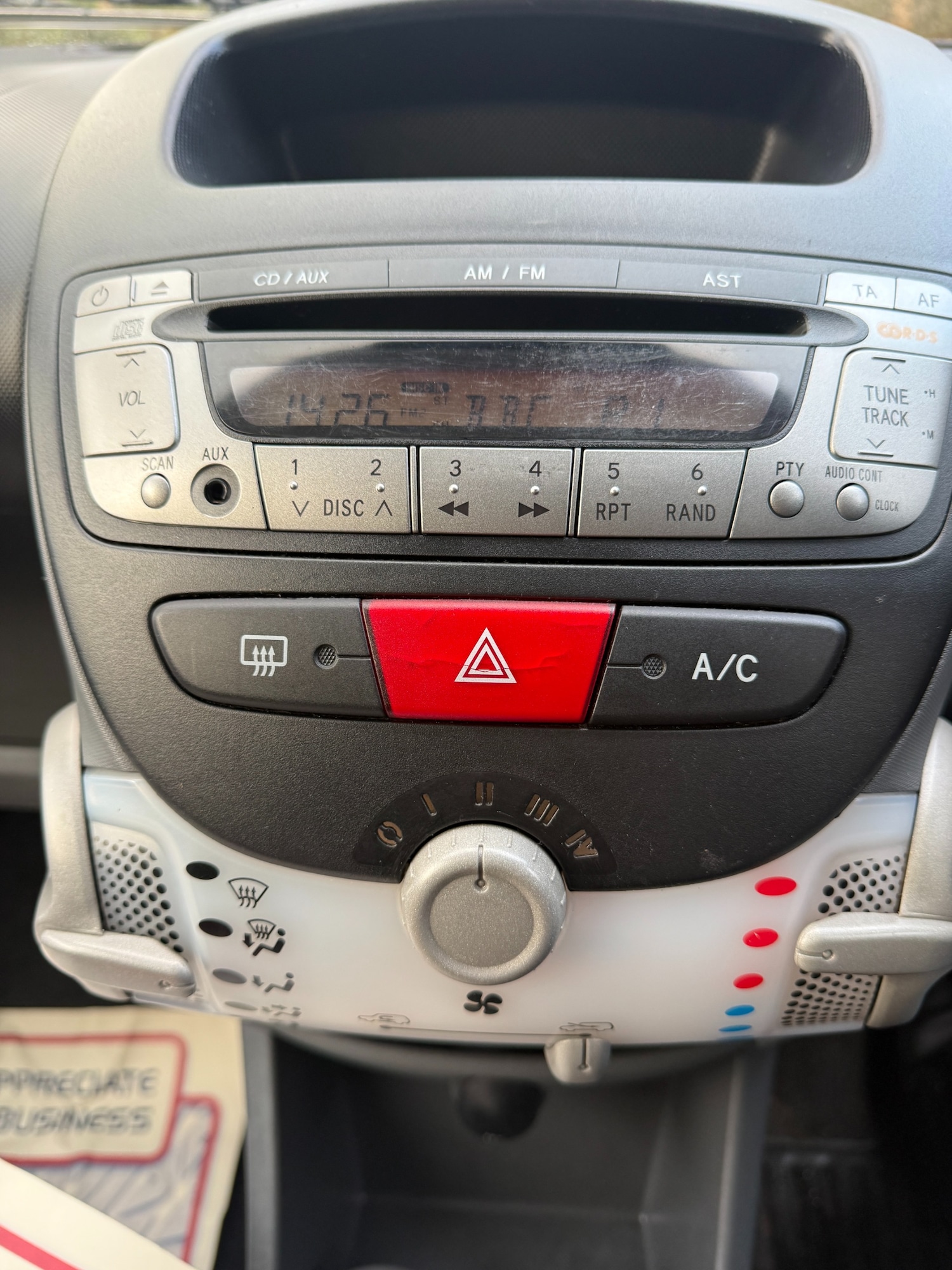 Used Toyota AYGO 2011 for sale - 76897213: Photo 17