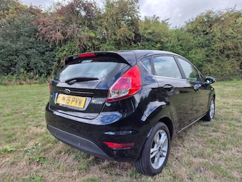 Used Ford Fiesta 2015 for sale - 75746252: Photo