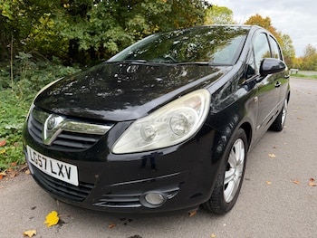 Vauxhall - Corsa