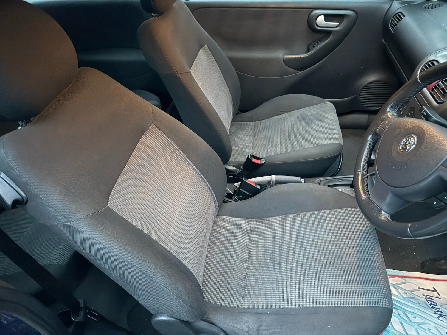 Used Vauxhall Corsa 2004 for sale - 77830482: Photo 10