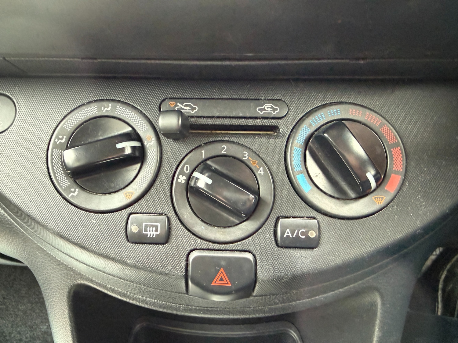 Used Nissan Note 2009 for sale - 77610721: Photo 16