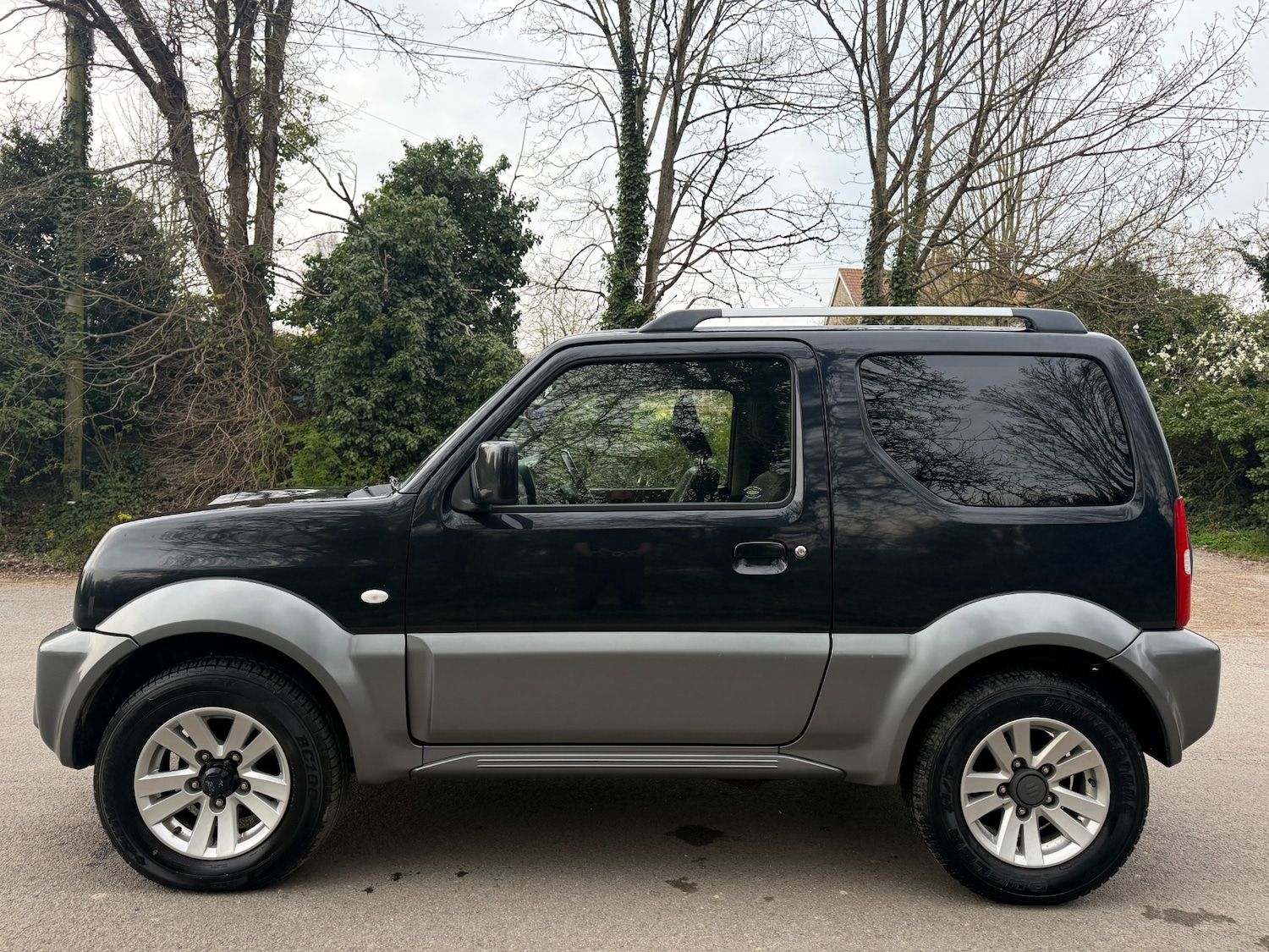 Used Suzuki Jimny 2013 for sale - 77981774: Photo 2