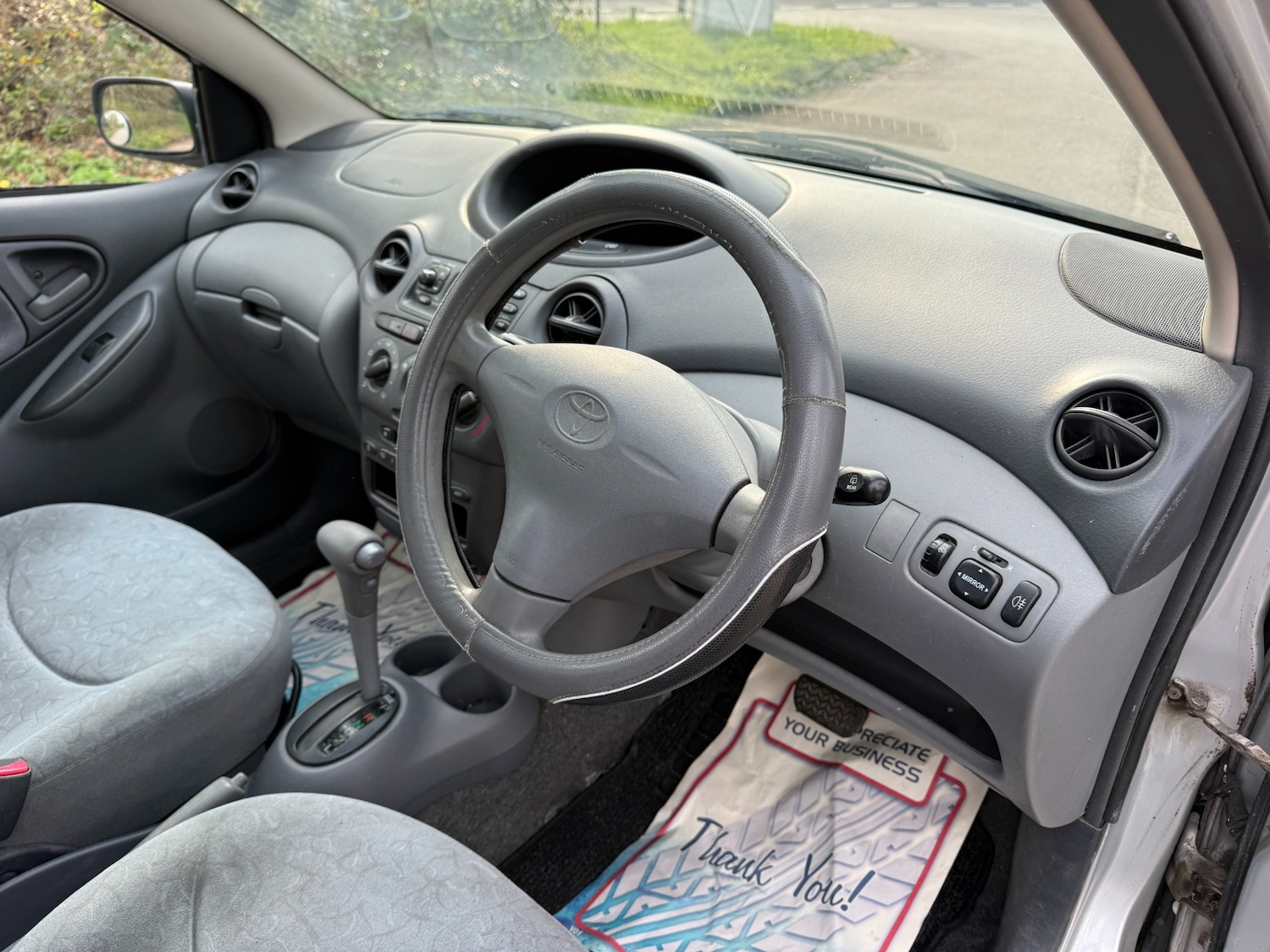 Used Toyota Yaris 1999 for sale - 77981738: Photo 10