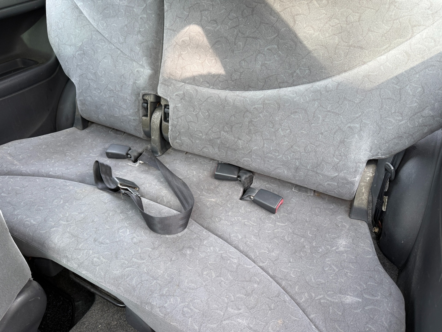 Used Toyota Yaris 1999 for sale - 77981738: Photo 15