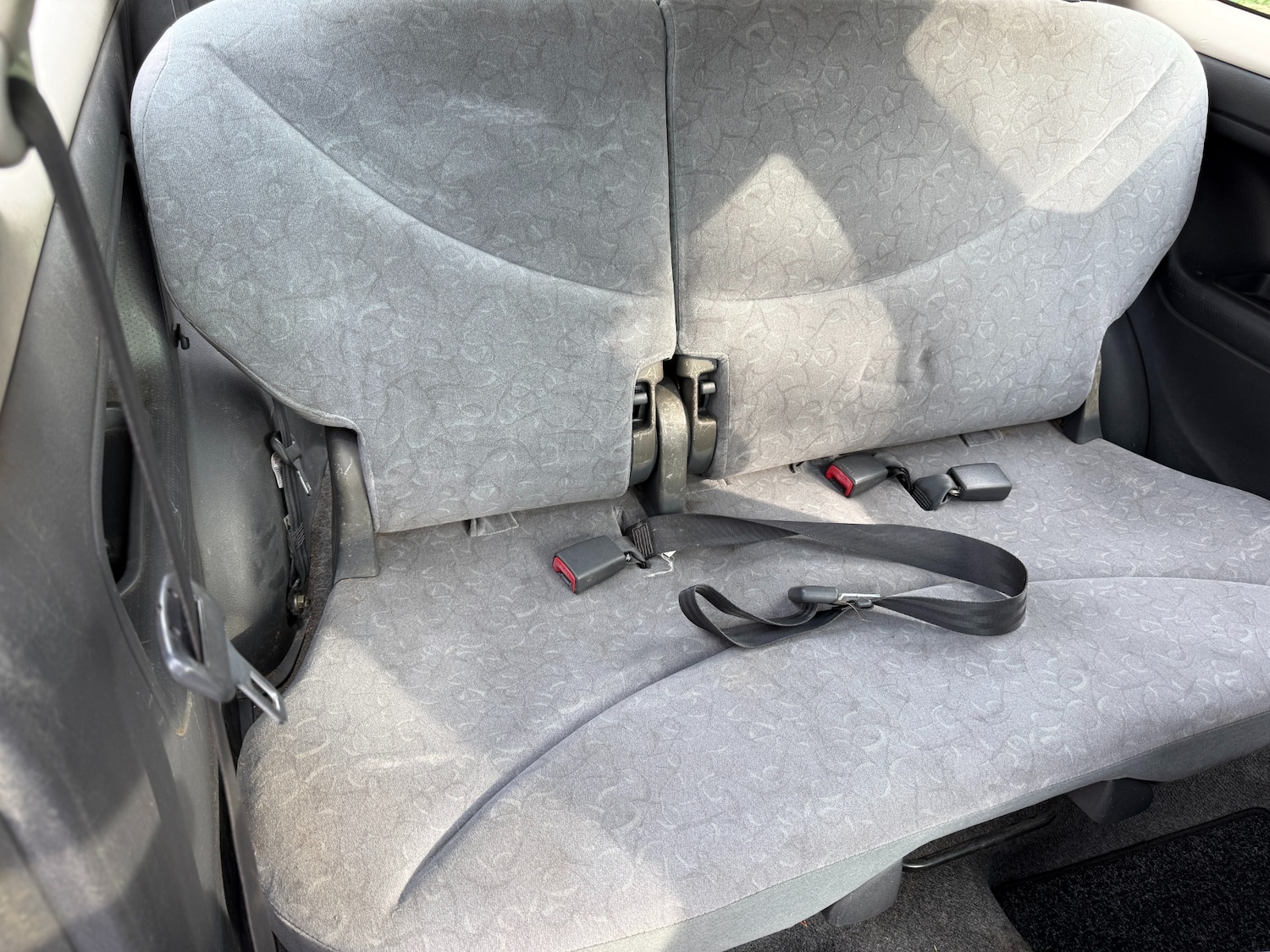 Used Toyota Yaris 1999 for sale - 77981738: Photo 16