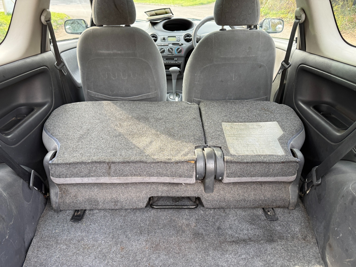 Used Toyota Yaris 1999 for sale - 77981738: Photo 17