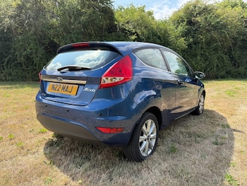 Used Ford Fiesta 2010 for sale - 75243742: Photo