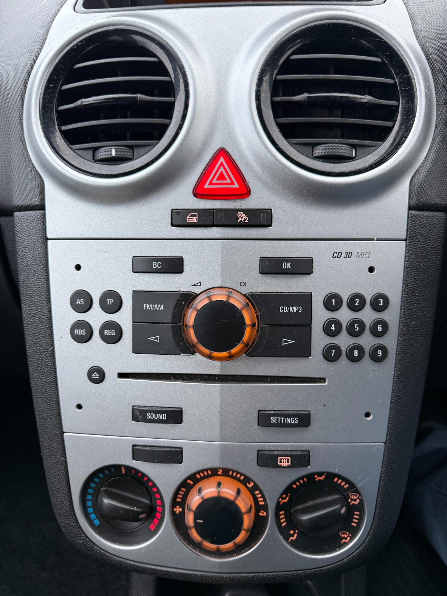 Used Vauxhall Corsa 2011 for sale - 76687435: Photo 18