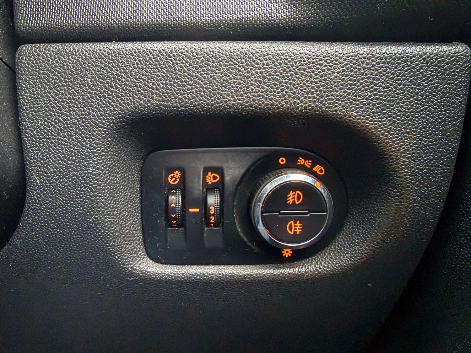 Used Vauxhall Corsa 2011 for sale - 76687435: Photo 21