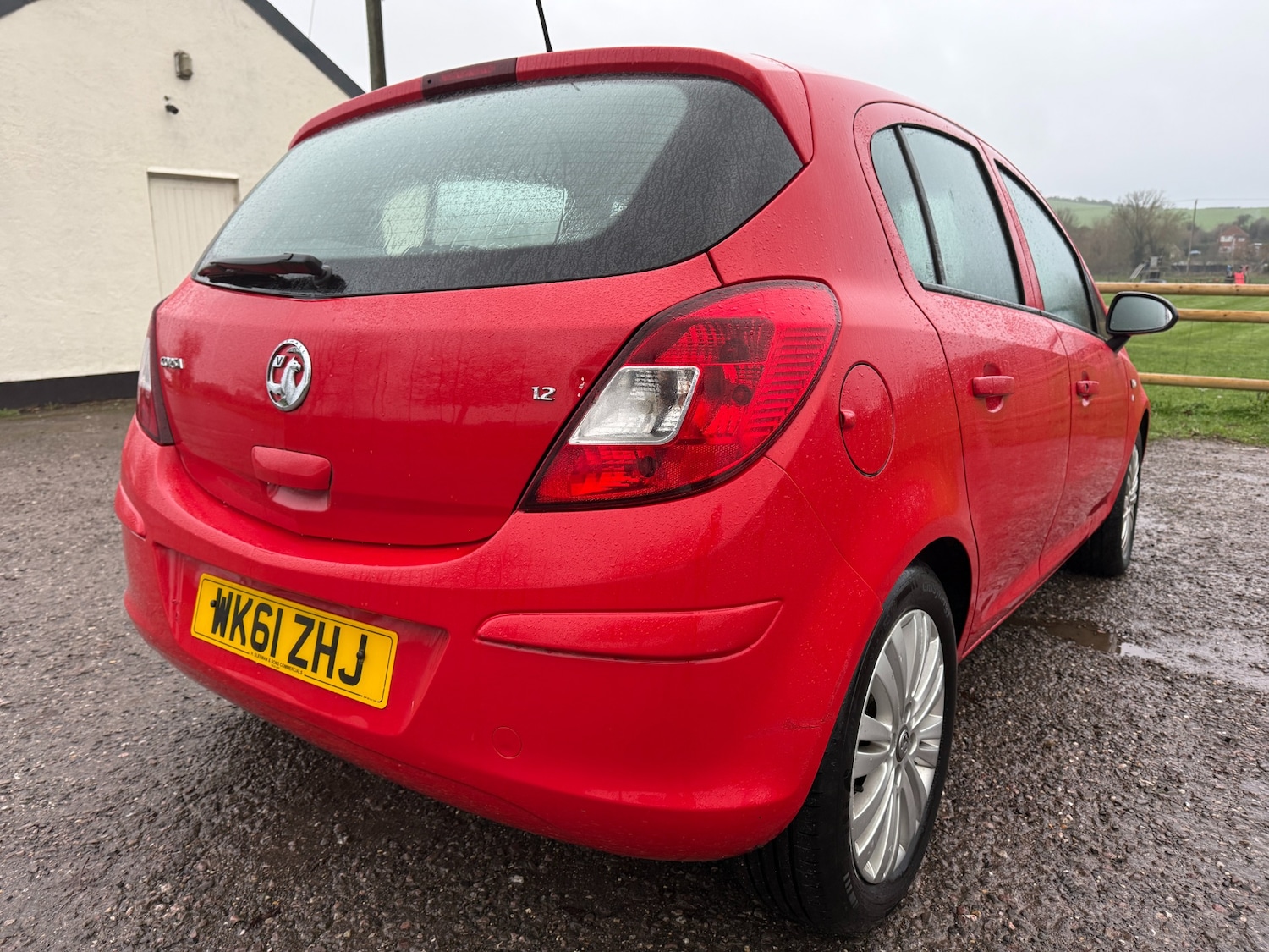 Used Vauxhall Corsa 2011 for sale - 76687435: Photo 3