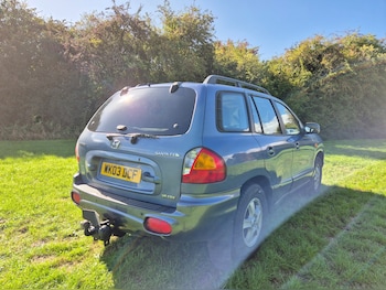 Used Hyundai Santa Fe 2003 for sale - 75921802: Photo